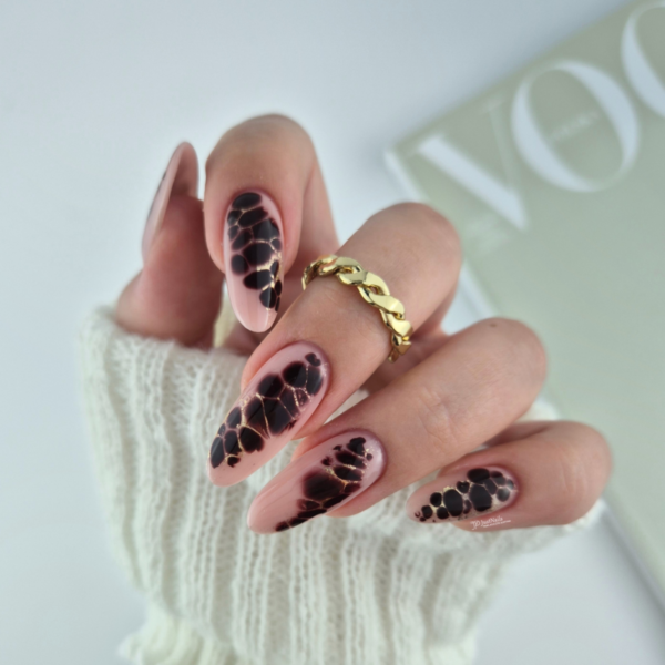 UV VARNISH 137 - MYSTIC MAHOGANY - Image 4