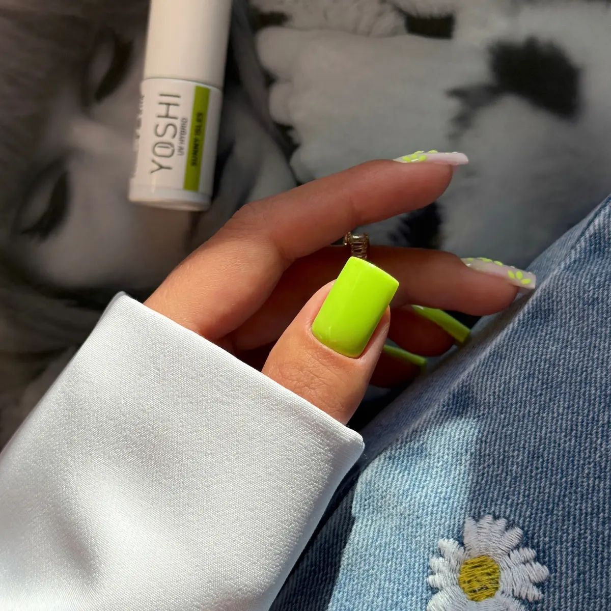 Lakier Hybrydowy UV Hybrid Sunny Isles 6 ml - 115 - obrazek 2