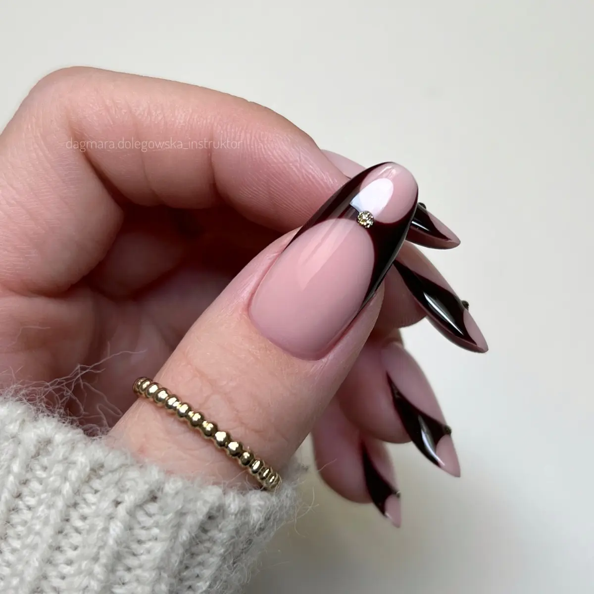 Lakier Hybrydowy UV LED Mystic Mahogany 6 ml - 137 - obrazek 6