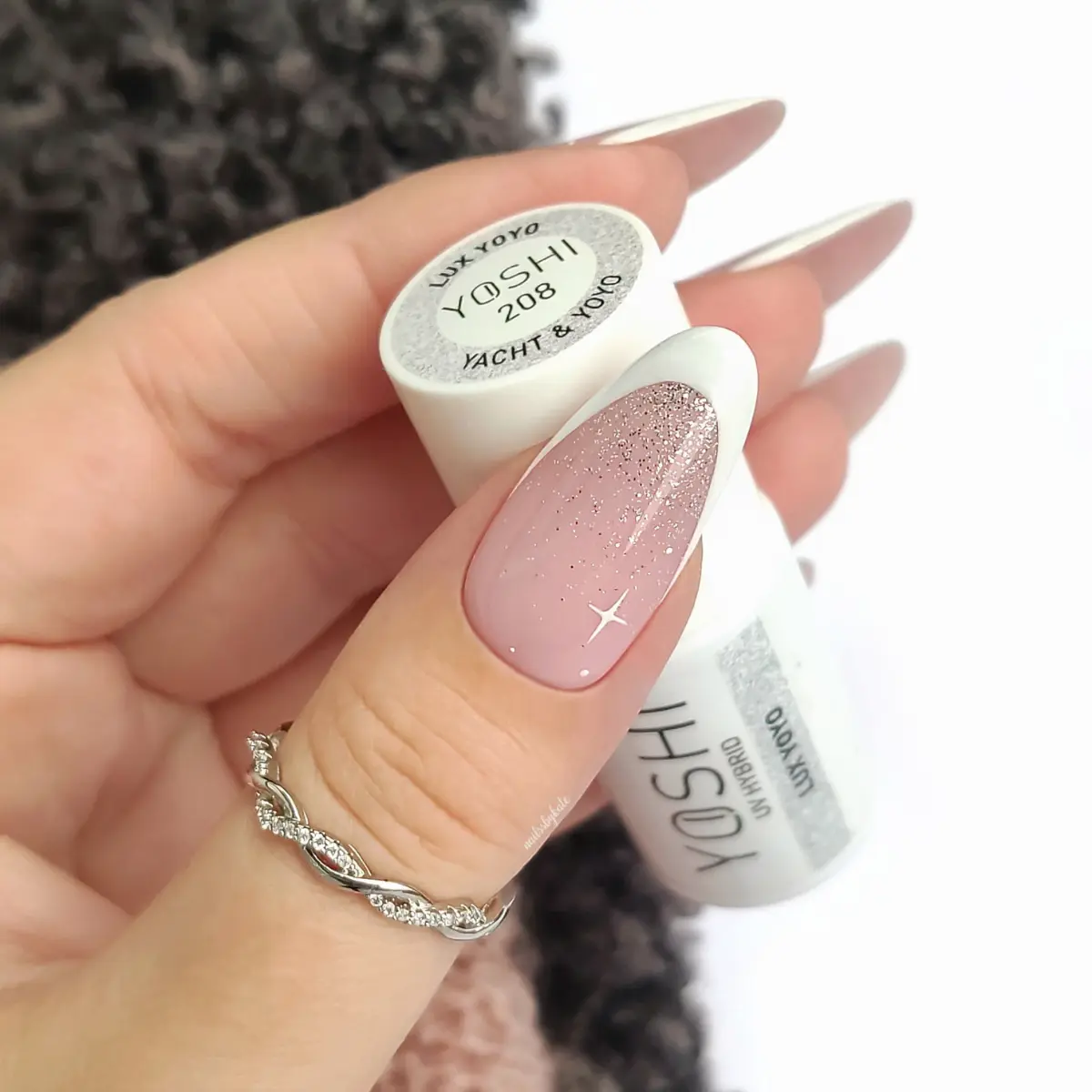 Lakier Hybrydowy UV Hybrid Lux Yoyo 6 ml - 208 - obrazek 3