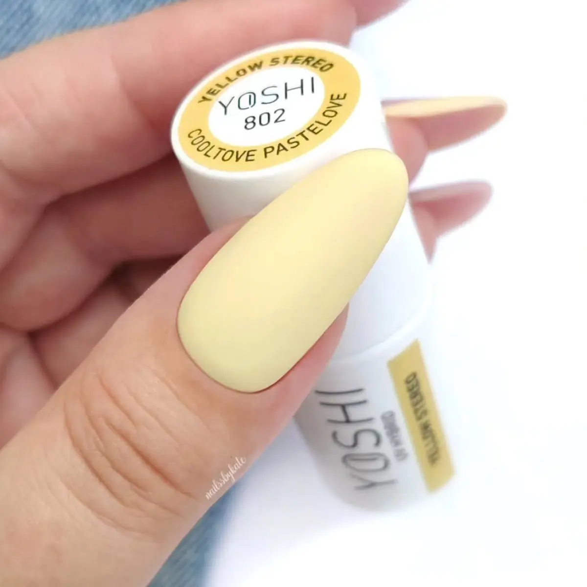 Lakier Hybrydowy UV Hybrid Yellow Stereo 6 ml - 802 - obrazek 2